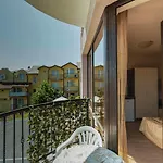 Vista виста Gasthuis 4*