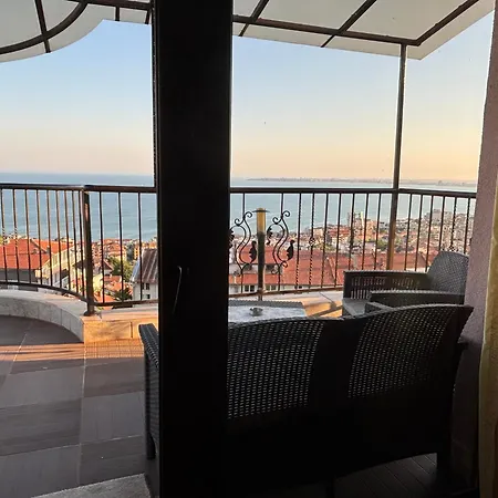 Vista виста Πανσιόν 4*